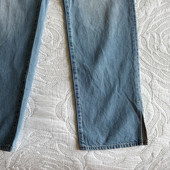 Madewell - The Perfect Vintage Straight Jean Applefield Wash: Side-Slit Edition - Picture 4 of 14